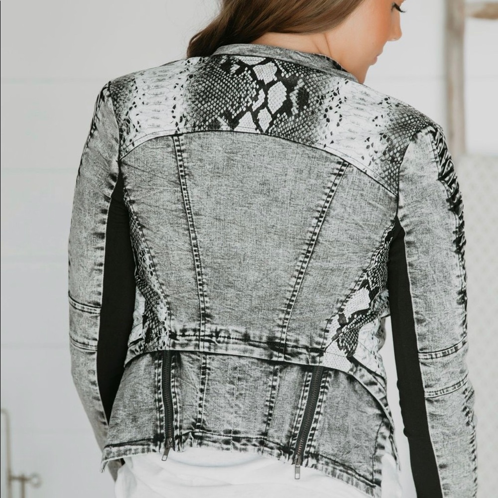 ISO denim snake skin jacket size Large